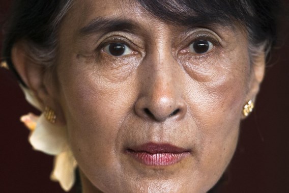 Straf van afgezette Myanmarese leider Aung San Suu Kyi teruggebracht naar twee jaar cel