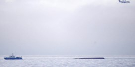 Vrachtschip ondersteboven na botsing nabij Zweden   