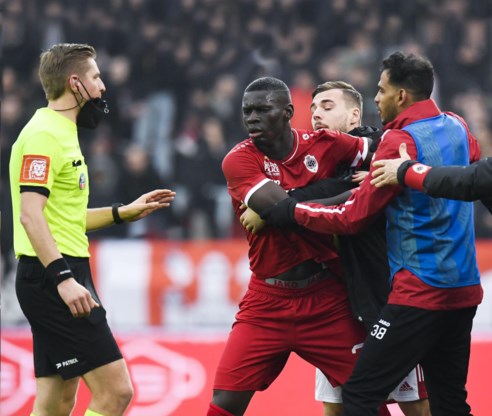 Antwerp-speler Seck twee speeldagen geschorst na woedeuitbarsting