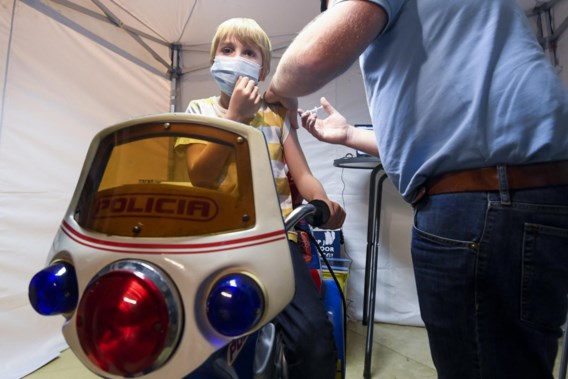 Eerste kindervaccinaties gezet in Gooik 