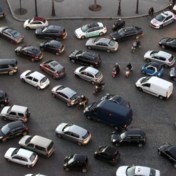 Frankrijk verplicht disclaimer bij autoreclame: openbaar vervoer is beter voor milieu