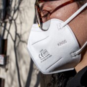  Hoe FFP2-maskers meehelpen in de strijd  tegen omikron  