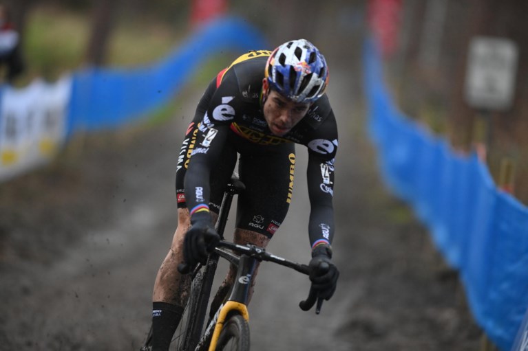 Wout van Aert gaat niet naar het WK veldrijden in Fayetteville: ‘Hopelijk levert dat iets op in het voorjaar’