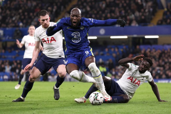 Bedrijvige Romelu Lukaku maakt 90 minuten weer vol, Chelsea kan bekerfinale ruiken na 2-0-zege tegen Tottenham