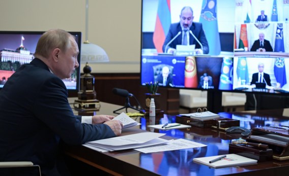 Poetin zal geen ‘kleurenrevoluties’ tolereren in voormalige Sovjetlanden