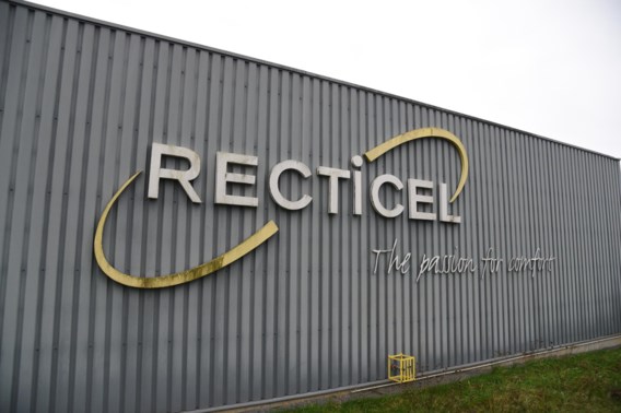 Greiner wil aandelen Recticel met forse winst verkopen