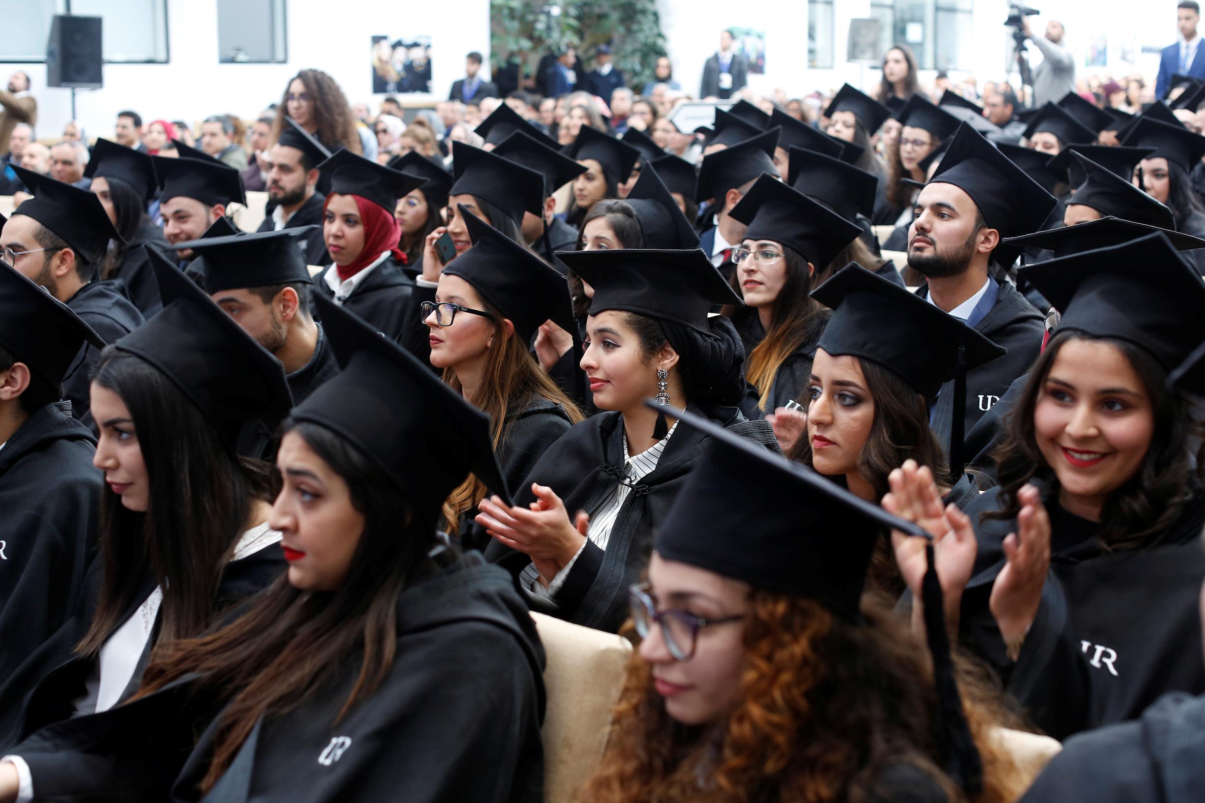 Marokkaanse studentes in opstand tegen goede cijfers in ruil voor seks De Standaard Mobile