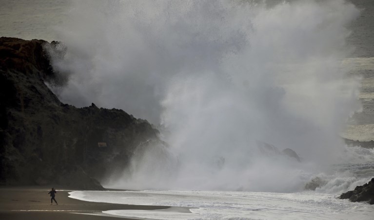 Aanzienlijke schade in Tonga na onderzeese vulkaanuitbarsting, luchtdrukschommeling tot in België merkbaar