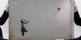 Robbie Williams veilt drie Banksy’s uit zijn collectie  
