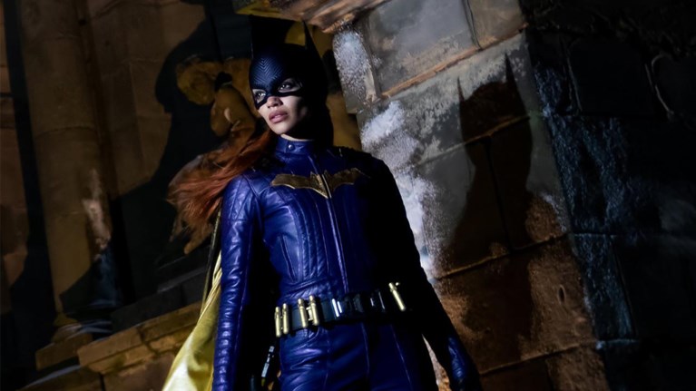 Adil El Arbi en Bilall Fallah introduceren het eerste transpersonage van DC in Batgirl