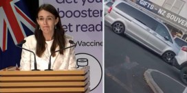 Jacinda Ardern uitgejouwd en achtervolgd door antivaxers  