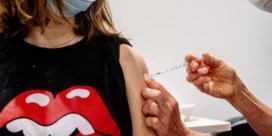 Hoge Gezondheidsraad vindt te weinig wetenschappelijk bewijs voor boostervaccinatie jongeren   