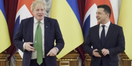 Opnieuw onder vuur: ‘Boris Johnson was ook op afscheidsfeestje’  