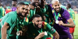 Gastland Kameroen verslaat Burkina Faso met strafschoppen om derde plaats  