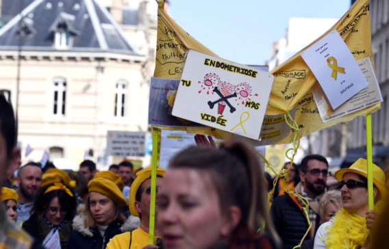 Parijs pakt endometriose aan: ‘Nee, extreme pijn bij je regels is niet normaal’