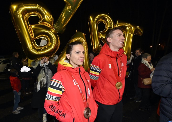 Olympisch kampioen Bart Swings feestelijk onthaald bij terugkeer in België