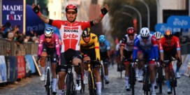 Caleb Ewan snelt naar winst in Tirreno Adriatico