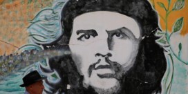 Oud-soldaat die Che Guevara doodschoot overleden