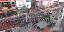 Times Square opgeschrikt door explosie in ondergrondse leiding