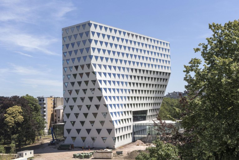 ‘The Guardian’ looft Vlaamse opwaardering van architectuur: ‘van grap naar geniaal’