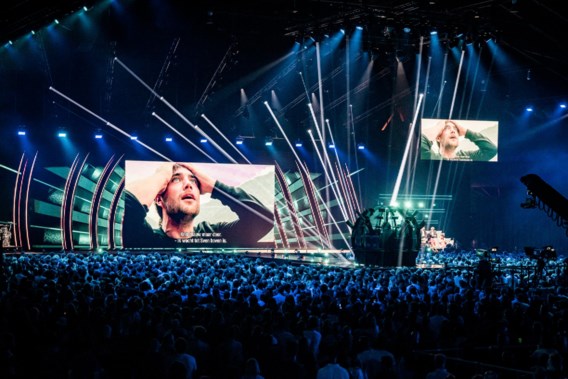 Confetti à gogo, blinkende vloeren: was die live finale van De Mol nu een goed idee? 