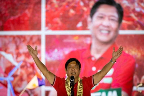Wie is ‘Bongbong’, de opvolger van Duterte? 