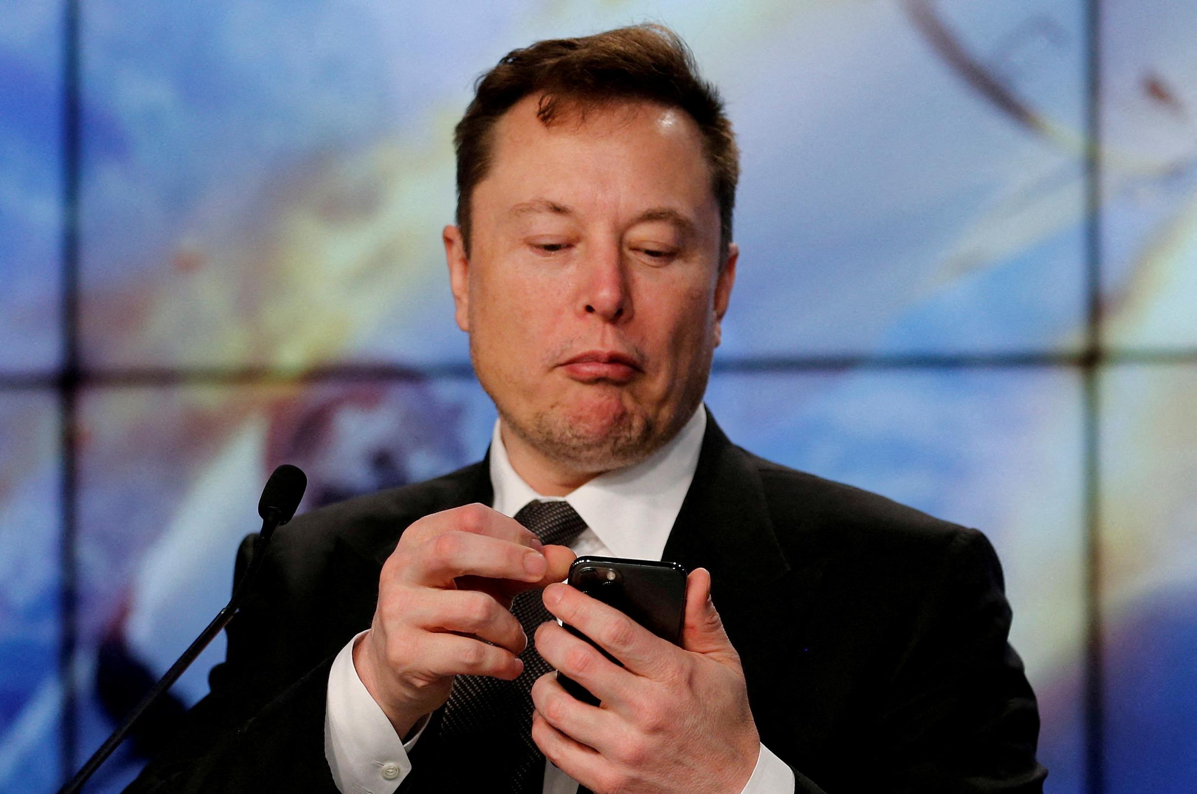 Does Musk haggle over price for Twitter?