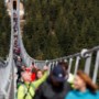 Langste hangbrug ter wereld voor voetgangers geopend in Tsjechië