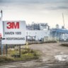 De 3M-fabriek in Zwijndrecht. Het gezin klaagt het bedrijf aan ‘voor de stress die de verontreiniging met PFOS ze bezorgt’. 