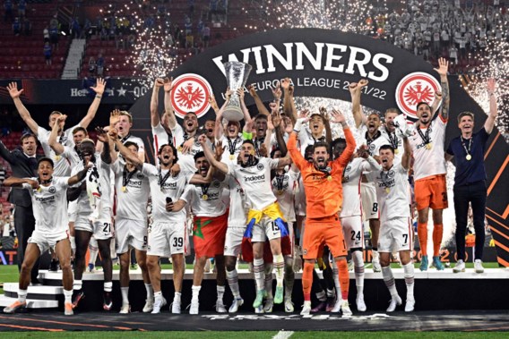 Frankfurt wint Europa League na penalty’s