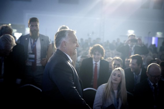 Orban speelt matchmaker  voor uiterst rechts  