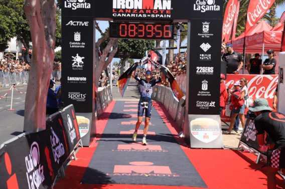 Vandendriessche verbaast iedereen en wint  Ironman in Lanzarote