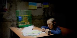 ‘De Russen zijn weg, maar Oekraïense dorpelingen blijven leven in schuilkelder voortzetten’