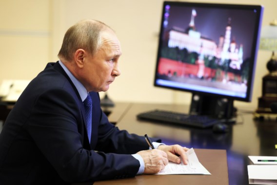 Poetin gaat ‘nieuwe doelwitten aanvallen’ als VS toch langeafstandsraketten levert
