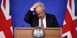 Boris Johnson spreekt Conservatieve parlementsleden toe, voorafgaand aan stemming over zijn lot