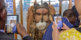 Koning Filip geeft zeldzaam masker aan Congo