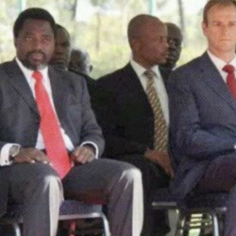 Joseph Kabila en Philippe de Moerloose tijdens een publiek evenement, datum onbekend