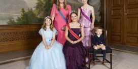 Prinses Elisabeth poseert met nieuwe generatie royals