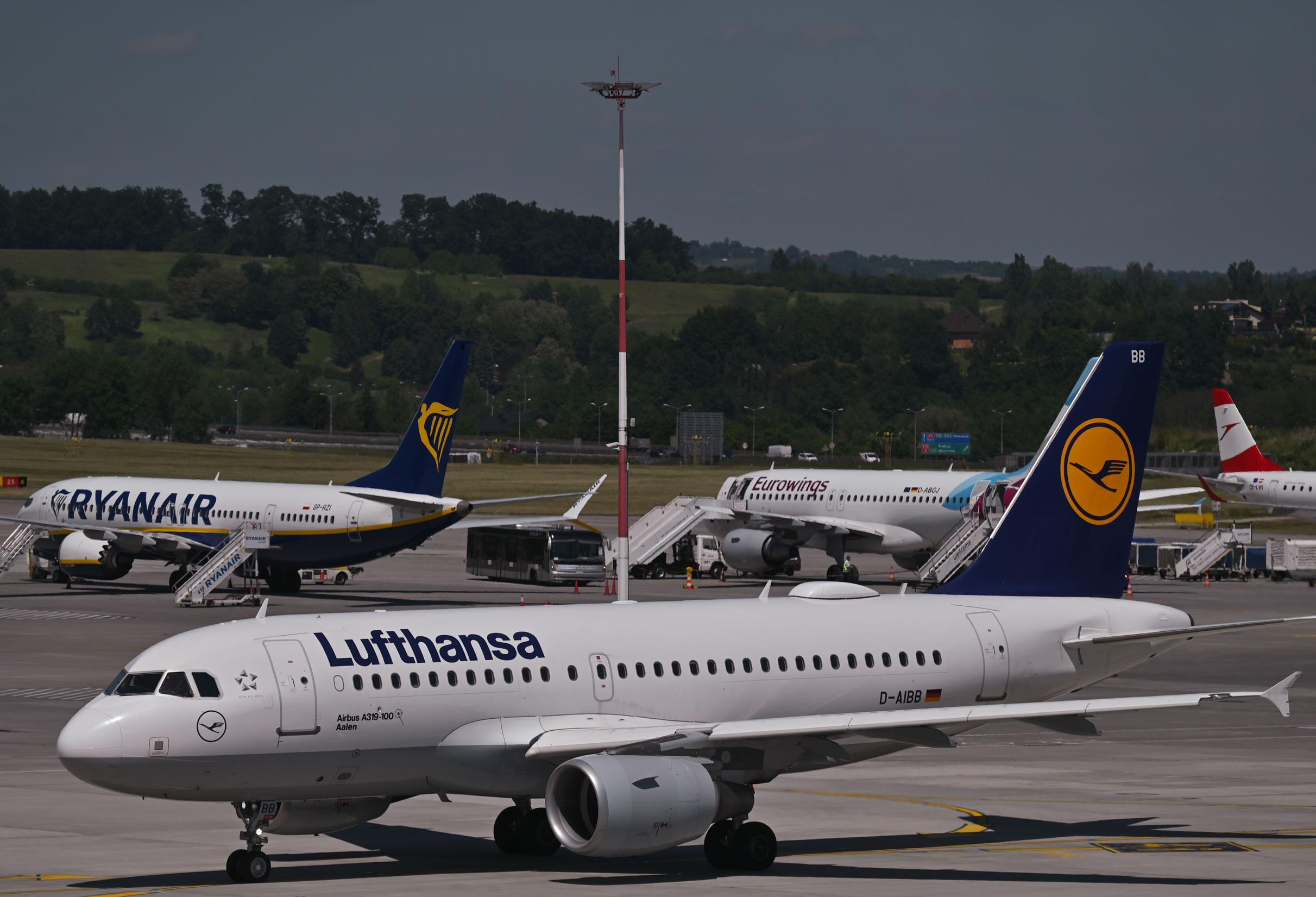 Lufthansa этим летом отменила более 3000 рейсов