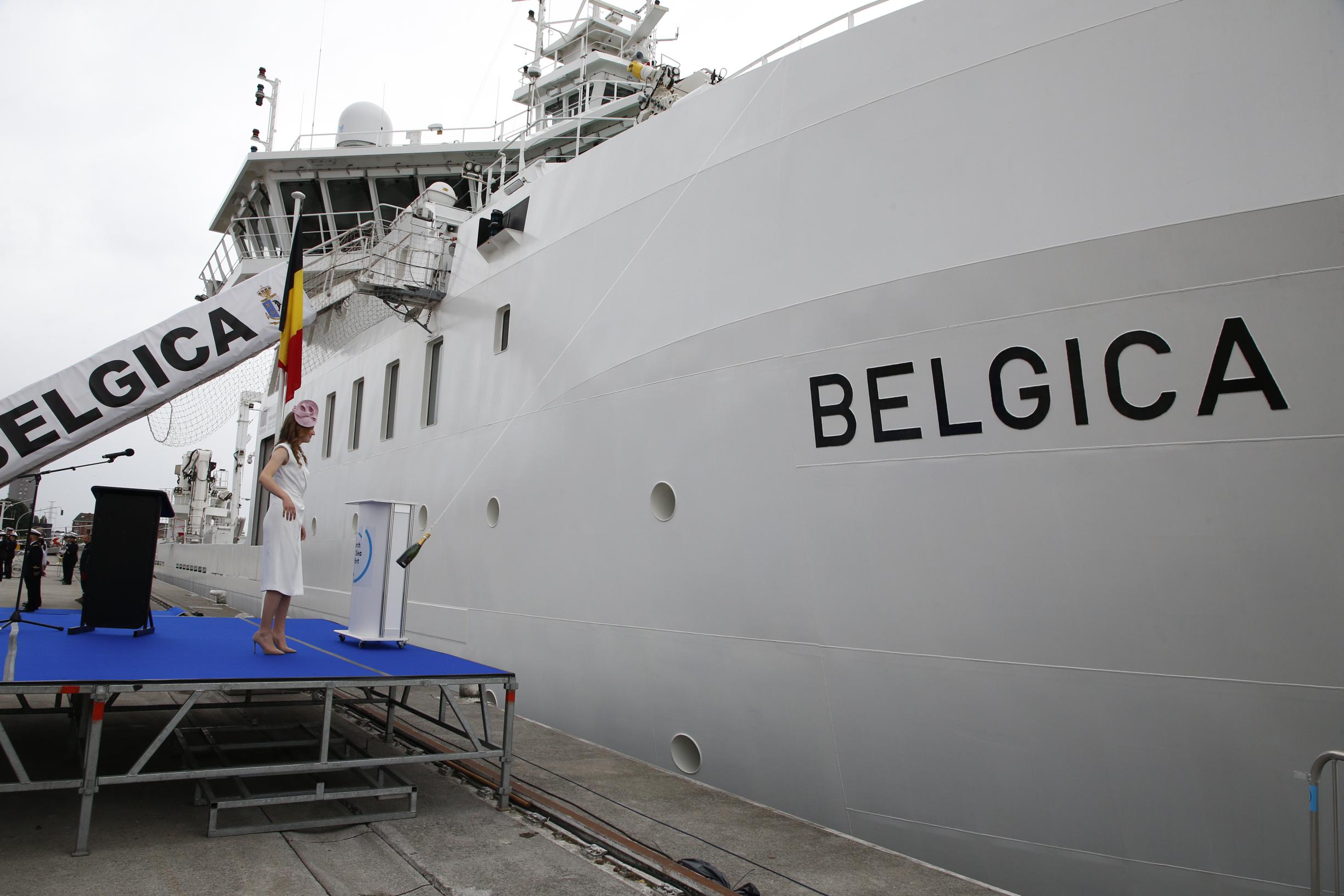 La principessa Elisabetta battezza la nave da ricerca Belgica