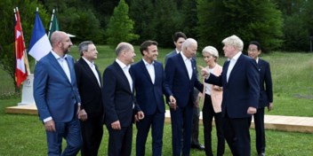 Kremlin steekt middelvinger op naar G7 door Kiev te beschieten