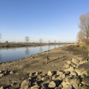 Als de Maas blijft zakken, komt Vlaanderen water tekort