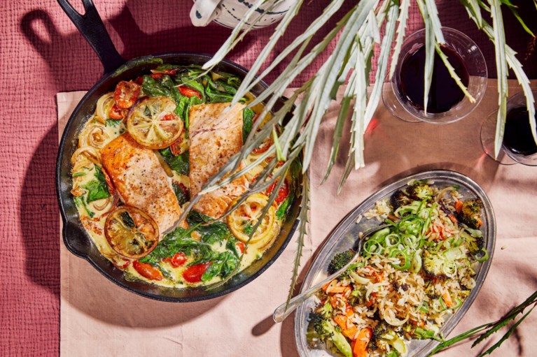 Romige Toscaanse zalm met crispy rijst