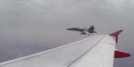Passagiersvliegtuig landt onder begeleiding van straaljager na bommelding