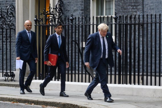 Boris Johnson duidt meteen nieuwe minister van Volksgezondheid aan na ontslag topministers en vicevoorzitter 