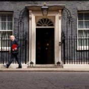 De ultieme leegloop bij regering Johnson: nog eens zes ministers stappen op