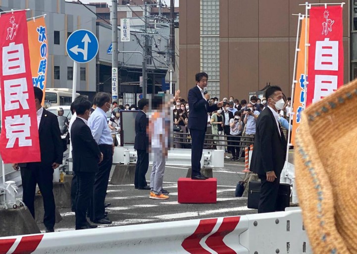 Japanse oud-premier Shinzo Abe overleden na aanslag