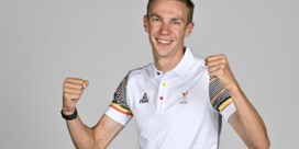 Bart Swings verovert op 1.000 meter sprint alsnog brons na diskwalificatie Bramante