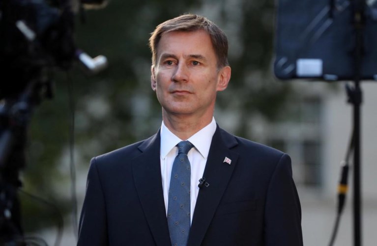 Nu al negen kandidaten om Johnson op te volgen: ook voormalige ministers Sajid Javid en Jeremy Hunt kandidaat
