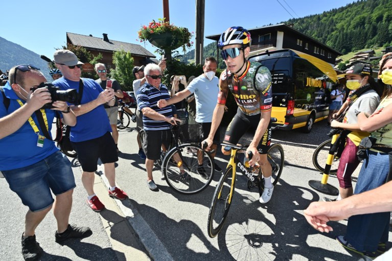 Wout van Aert از تور روز دوم استراحت لذت می برد: 